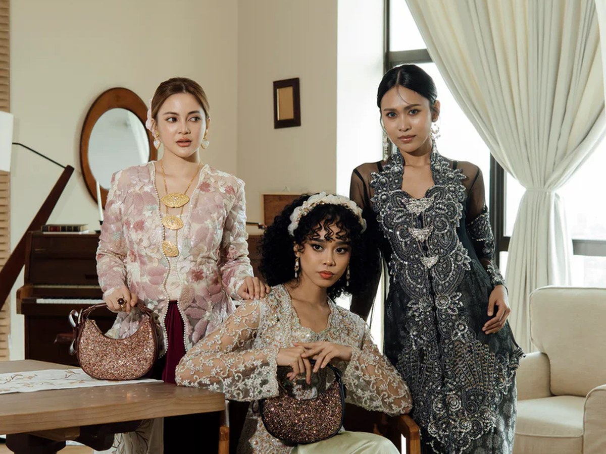 Three generations of becoming. The Malaysian handbag brand that outlasted thirty years of fashion cycles.
